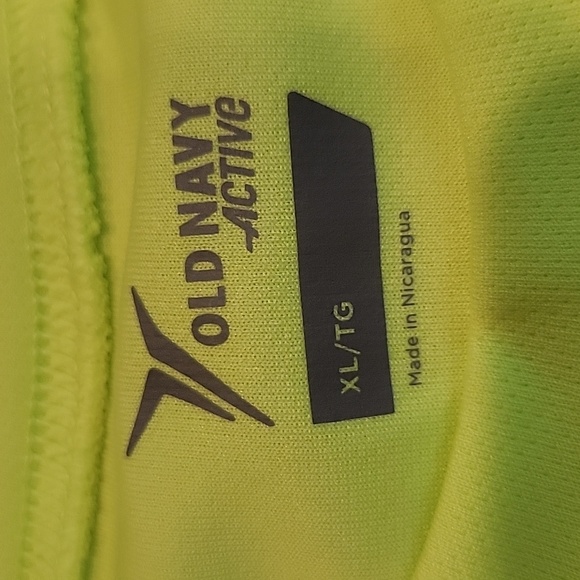 NWT active tee - Picture 2 of 3